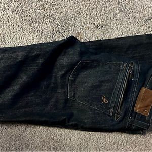 Excellent condition, raw hem, slim jeans